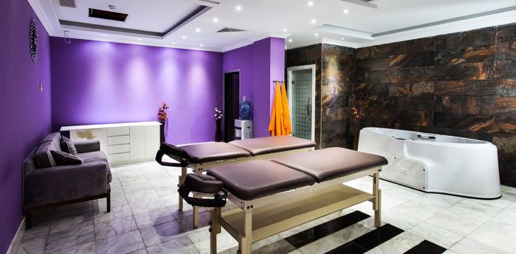 Apgyvendinimas 5* JASMINE PALACE