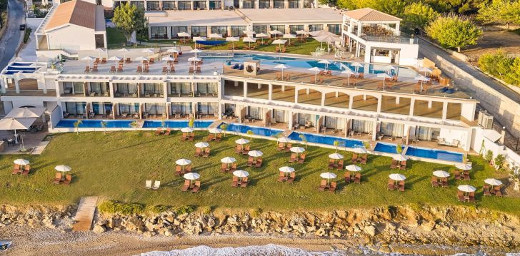Patogus viešbutis jūsų kelionei – 4* CAVO ORIENT BEACH HOTEL & SUITES