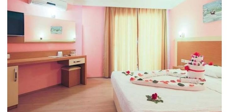 Apsistokite GRAND ATILLA viešbutyje už gerą kainą.