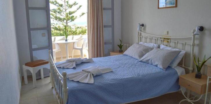 Viešbutis CASTRO HOTEL (SANTORINI) įsikūręs Graikija.