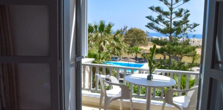 Planuoji kelionę į Graikija? apsistokite 2 viešbutyje CASTRO HOTEL (SANTORINI). 