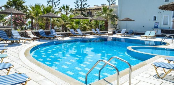 Viešbutis CASTRO HOTEL (SANTORINI) įsikūręs Graikija. 