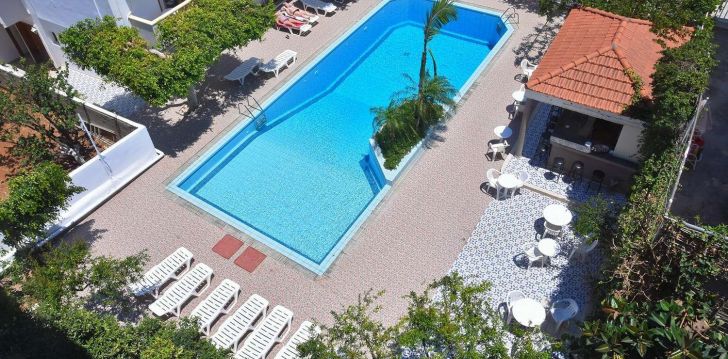Apsistokite SUNNY RESORT viešbutyje už gerą kainą.
