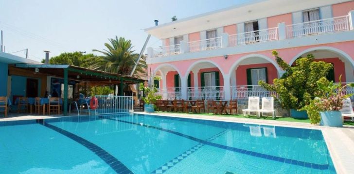 Rinkitės viešbutį VILLA KRINAS kelionei į Graikija