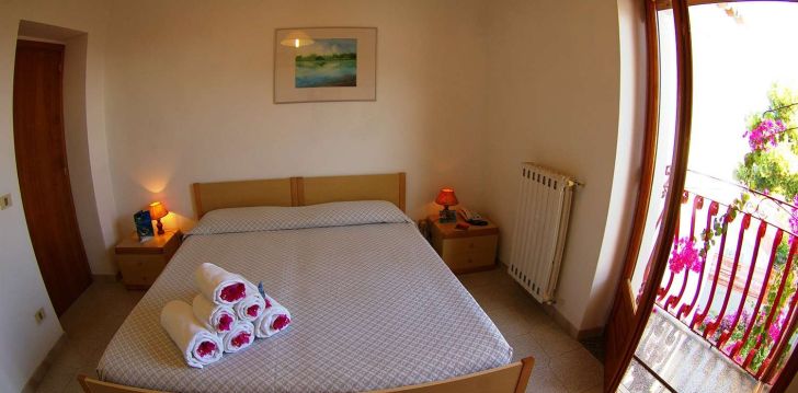 apsistokite COSTA AZZURRA HOTEL & RESIDENCE viešbutyje už gerą kainą. 