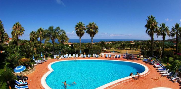 atostogos Italija – apsistokite viešbutyje COSTA AZZURRA HOTEL & RESIDENCE