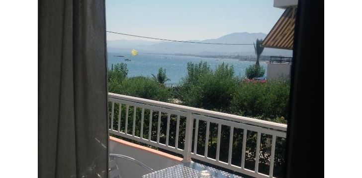 Apsistokite THISVI HOTEL viešbutyje už gerą kainą.