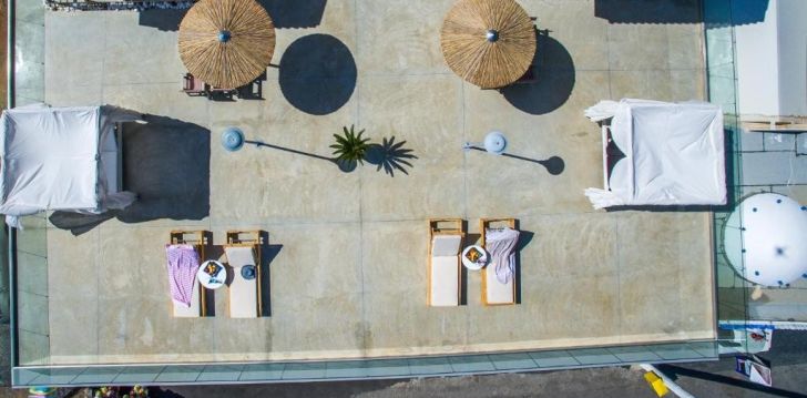Planuoji kelionę į Graikija? apsistokite 2 viešbutyje GALAZIO APARTMENTS & SUITES. 
