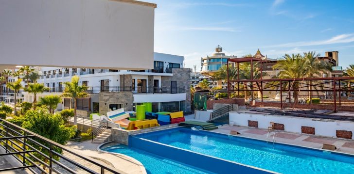 viešbutis LA ROSA WAVES BEACH & AQUA PARK įsikūręs Egiptas.