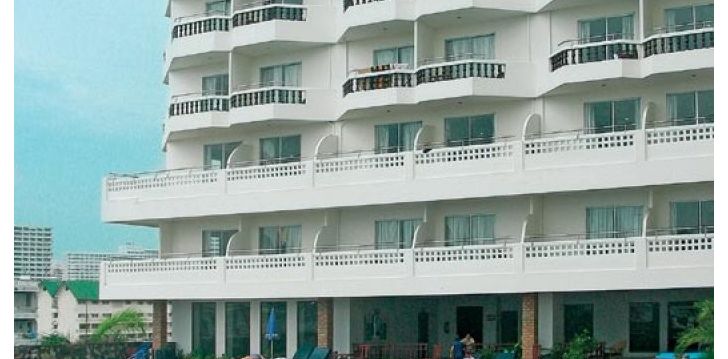 Apsistokite JOMTIEN THANI viešbutyje už gerą kainą. 