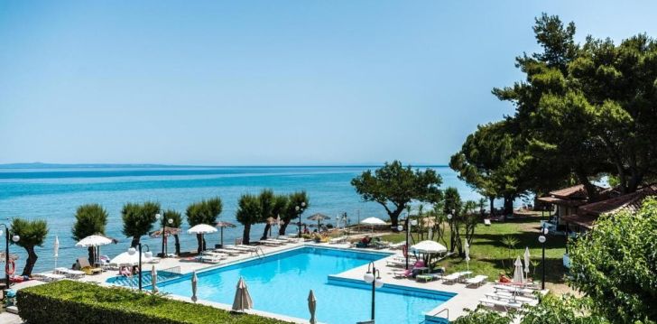 Apsistokite MIMOZA BEACH HOTEL viešbutyje už gerą kainą. 