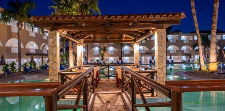 ZANTE VILLAGE HOTEL - klientų vertinamas, kaip geras kainos ir kokybės santykis.