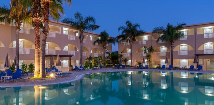 Atostogos Graikija – apsistokite viešbutyje ZANTE VILLAGE HOTEL
