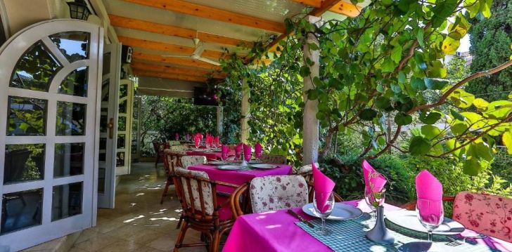 Viešbutis VILLA VELZON įsikūręs Juodkalnija.