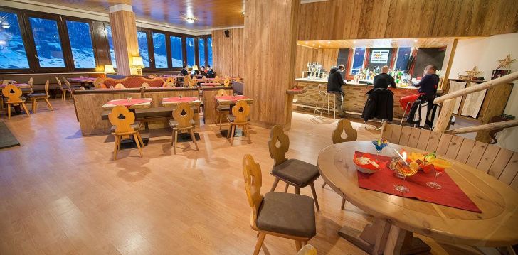 Viešbutis ALPEN RESORT BIVIO įsikūręs Italija.