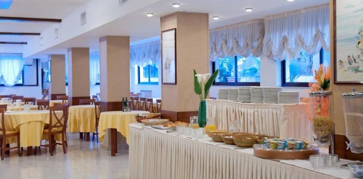 Viešbutis HOTEL GLI ULIVI įsikūręs Italija.