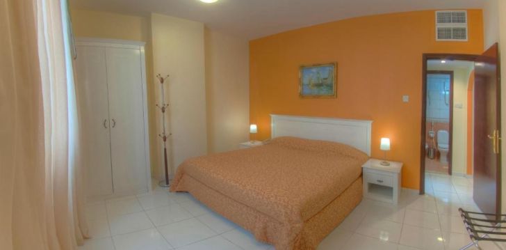 Viešbutis AL MAHA REGENCY HOTEL SUITES įsikūręs JAE.