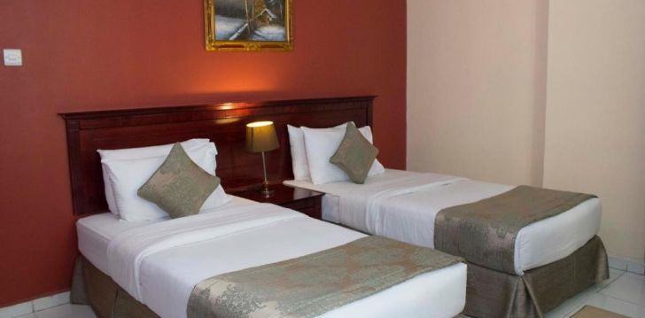 Viešbutis AL MAHA REGENCY HOTEL SUITES įsikūręs JAE.