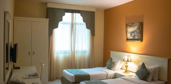 Planuoji kelionę į JAE? apsistokite 4 viešbutyje AL MAHA REGENCY HOTEL SUITES. 