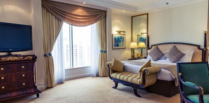 Atostogos JAE – apsistokite viešbutyje CROWNE PLAZA ABU DHABI
