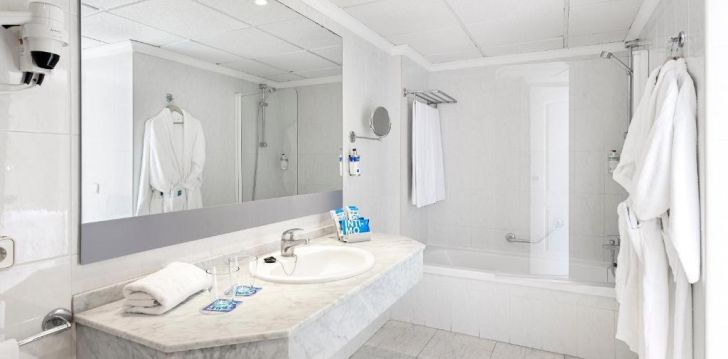 nepraleisk progos pailsėti už gerą kainą - viešbutyje SOL ARONA TENERIFE
