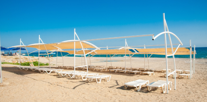 Viešbutis GRAND BAHAMA BEACH HOTEL įsikūręs Turkija.