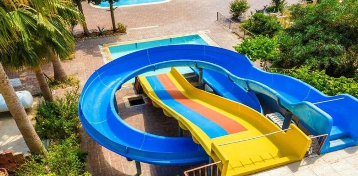 Planuoji kelionę į Turkija? apsistokite 3 viešbutyje GRAND BAHAMA BEACH HOTEL. 