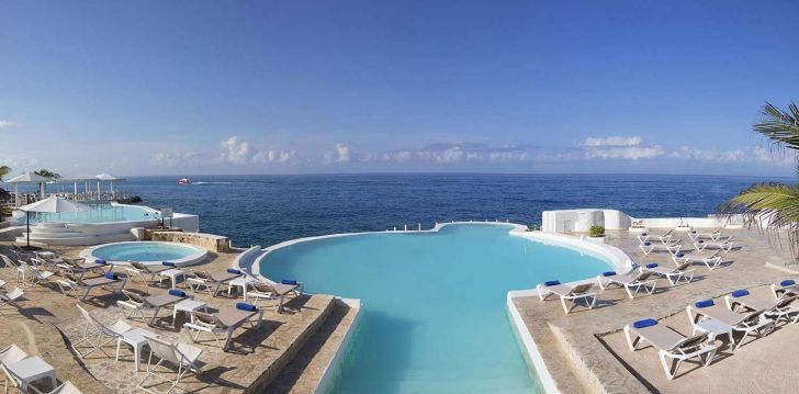 WHALA!BAYAHIBE - klientų vertinamas, kaip geras kainos ir kokybės santykis.