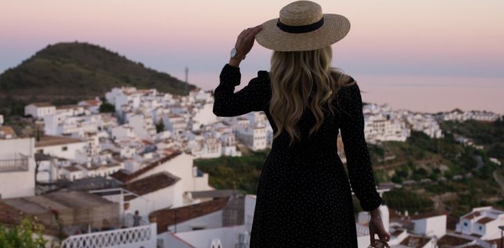 viešbutis HUMAINA įsikūręs Ispanija. 