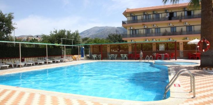Apsistokite TRITON GARDEN viešbutyje už gerą kainą. 