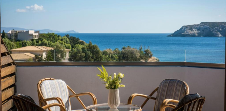 Atostogos Graikija – apsistokite viešbutyje ALEXANDER HOUSE HOTEL