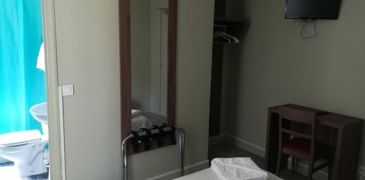 apsistokite HOTEL DU GLOBE 18 viešbutyje už gerą kainą.