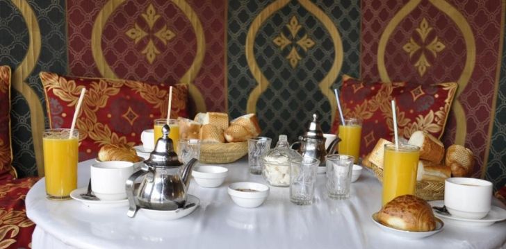 HOTEL CECIL - klientų vertinamas, kaip geras kainos ir kokybės santykis. 