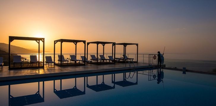 apsistokite AEOLIS THASSOS PALACE viešbutyje už gerą kainą.