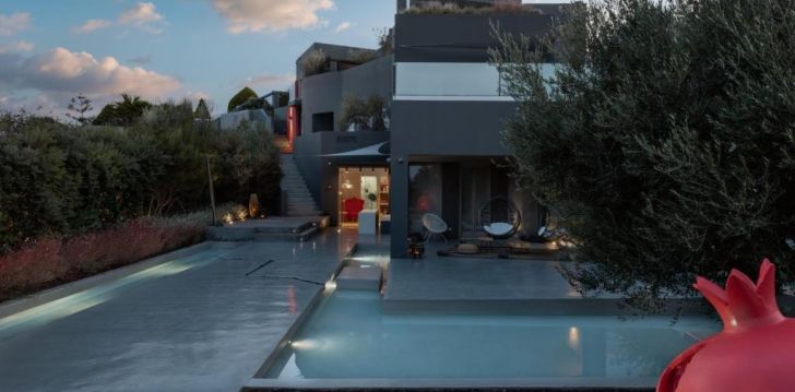 Atostogos Graikija – apsistokite viešbutyje WEST EAST SUITES