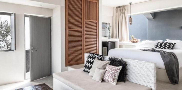 Rinkitės viešbutį WEST EAST SUITES kelionei į Graikija