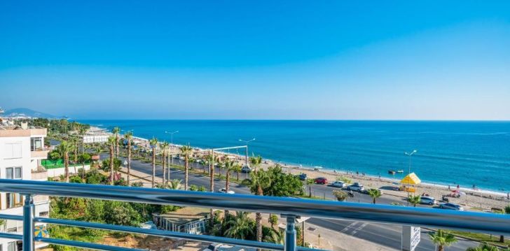 Tavo atostogos prasideda viešbutyje ARSI BLUE SEA BEACH HOTEL
