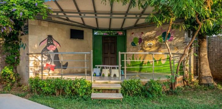 Patogus viešbutis jūsų kelionei – 4* ARSI BLUE SEA BEACH HOTEL
