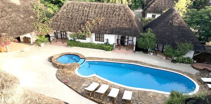 Planuoji kelionę į ? apsistokite 4 viešbutyje UROA BAY BEACH RESORT.