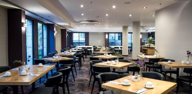 Viešbutis EYAL HOTEL įsikūręs Izraelis.
