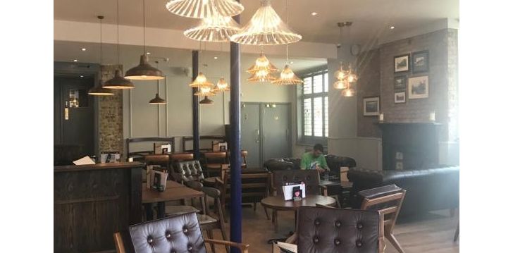 Geras kainos ir kokybės santykis atostogoms - viešbutis PUBLOVE @ THE CROWN (ADULTS ONLY)