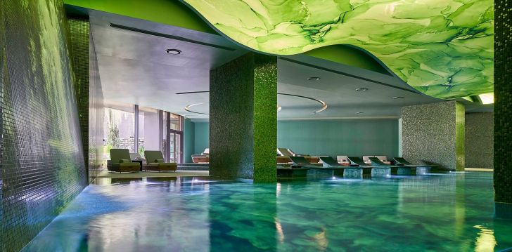 apsistokite SAVOY PALACE viešbutyje už gerą kainą. 