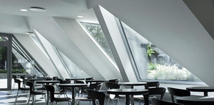 Apsistokite WAKEUP COPENHAGEN CARSTEN NIEBUHRS GADE viešbutyje už gerą kainą.
