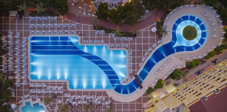 apgyvendinimas 5* SELECTUM FAMILY RESORT SIDE
