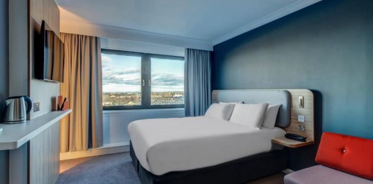 Planuoji kelionę į Škotija? apsistokite 3 viešbutyje HOLIDAY INN EDINBURGH CITY - WEST. 