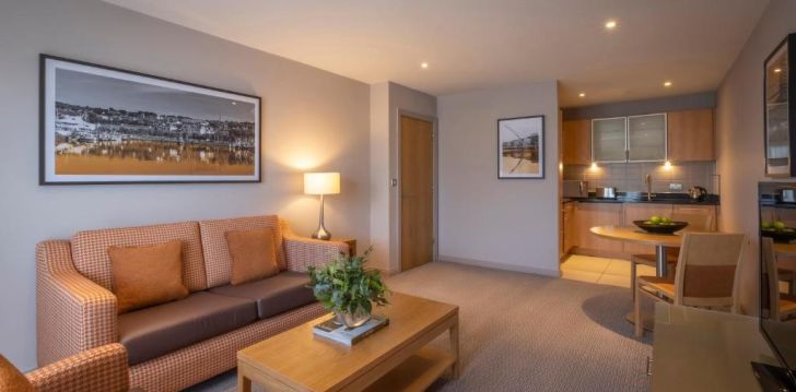 Patogus viešbutis jūsų kelionei – 4* CLAYTON HOTEL LIFFEY VALLEY