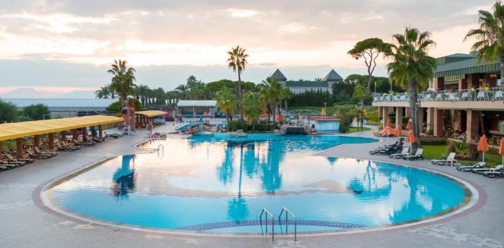 jaukus viešbutis PINE BEACH BELEK, jūsų atostogoms