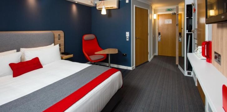 apsistokite HOLIDAY INN EXPRESS EDINBURGH - LEITH WATERFRONT viešbutyje už gerą kainą. 
