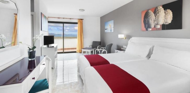 Apsistokite ELBA LUCIA SPORT & SUITE HOTEL viešbutyje už gerą kainą.