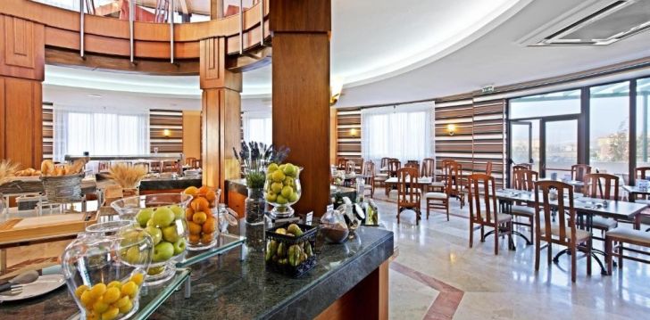 Jaukus viešbutis ELBA LUCIA SPORT & SUITE HOTEL, jūsų atostogoms